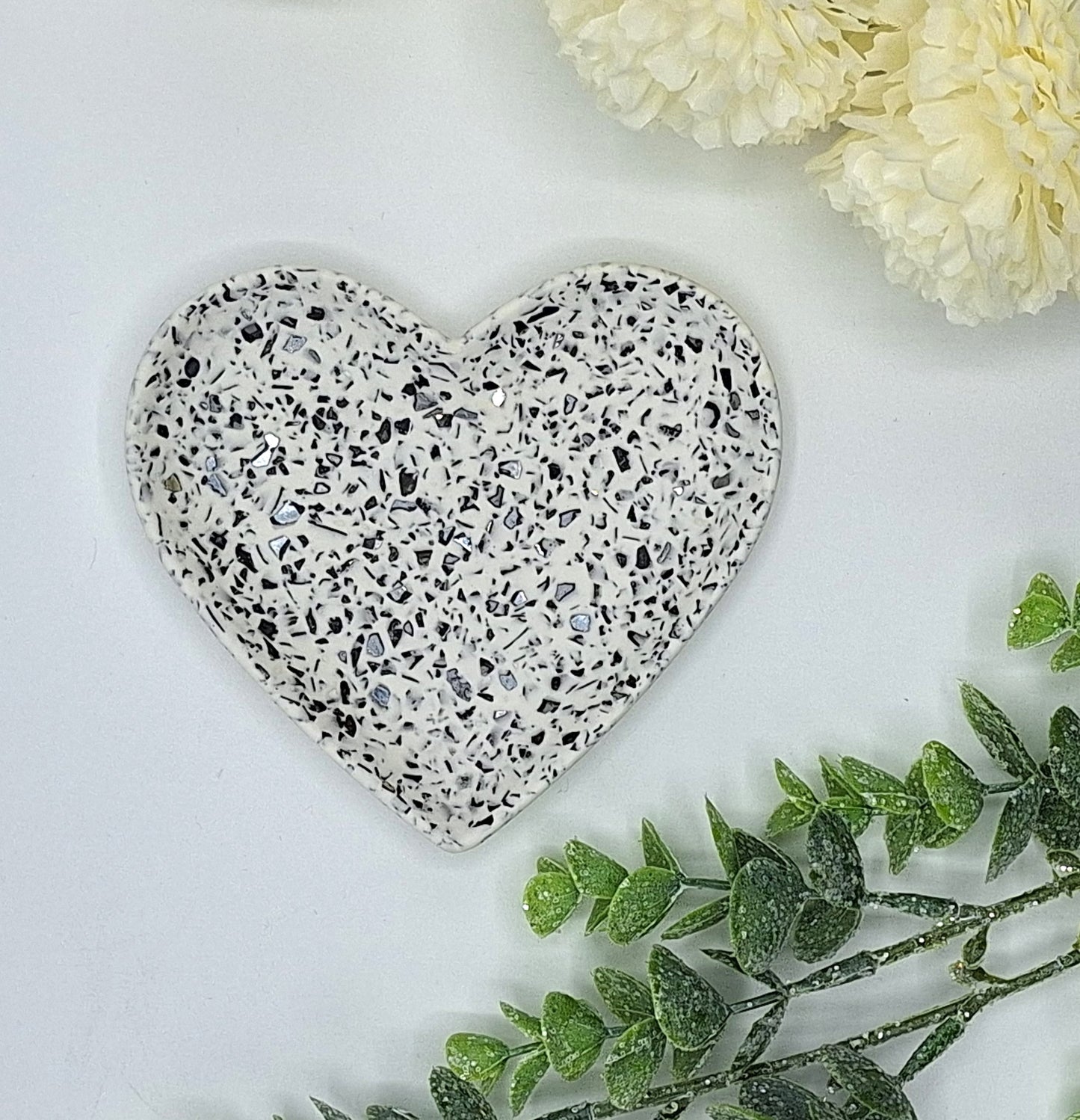 Advance Crushed Glass Jesmonite Heart