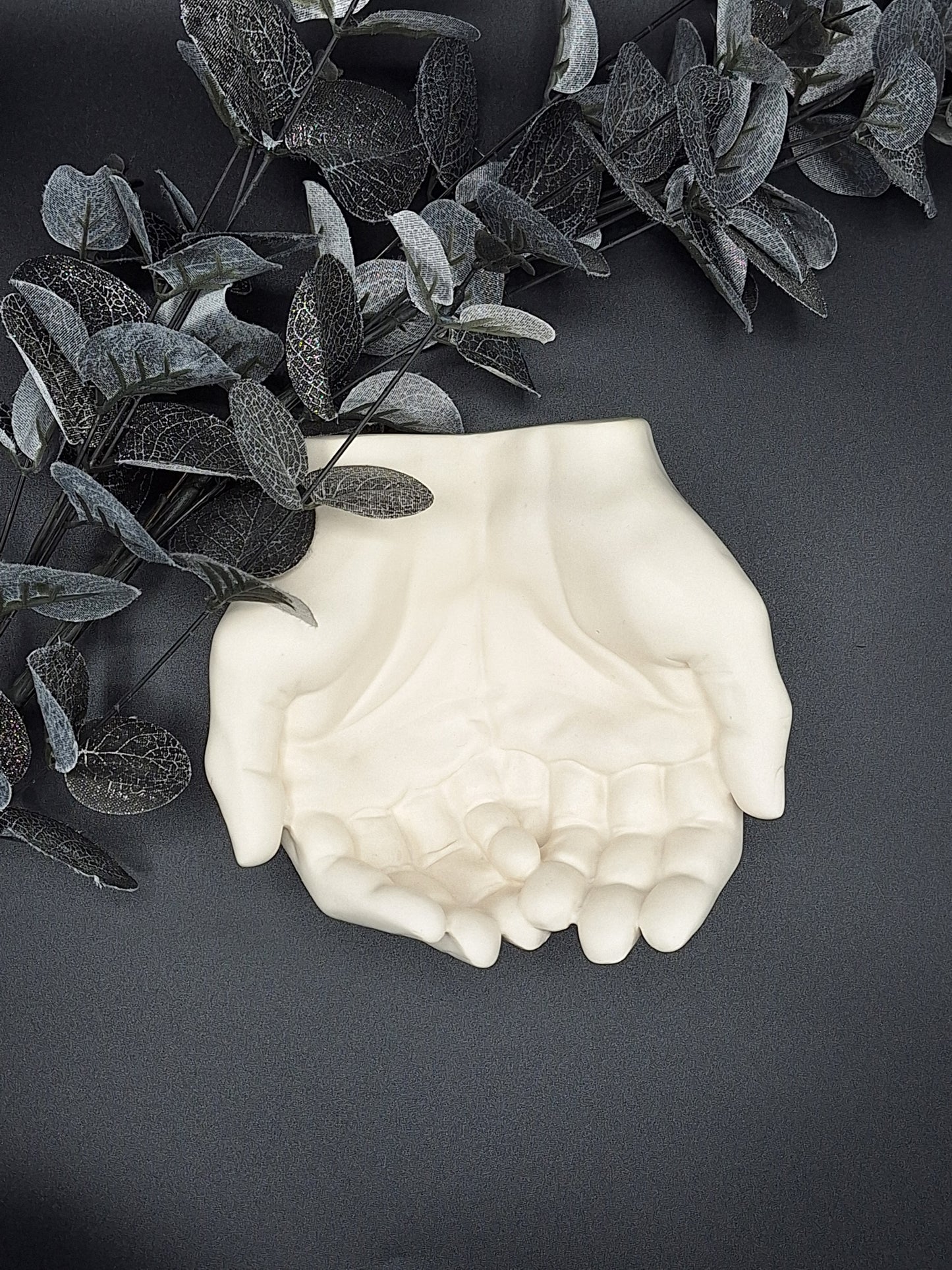 Gideon Jesmonite Hands Bowl